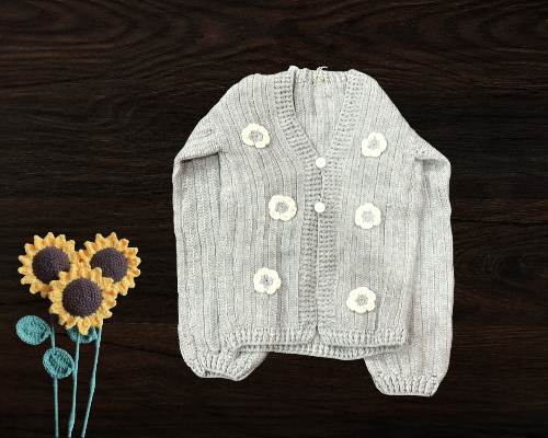 Handmade Grey Knitted Women’s Cardigan & Muffler Set with Floral Embroidery - Image 6